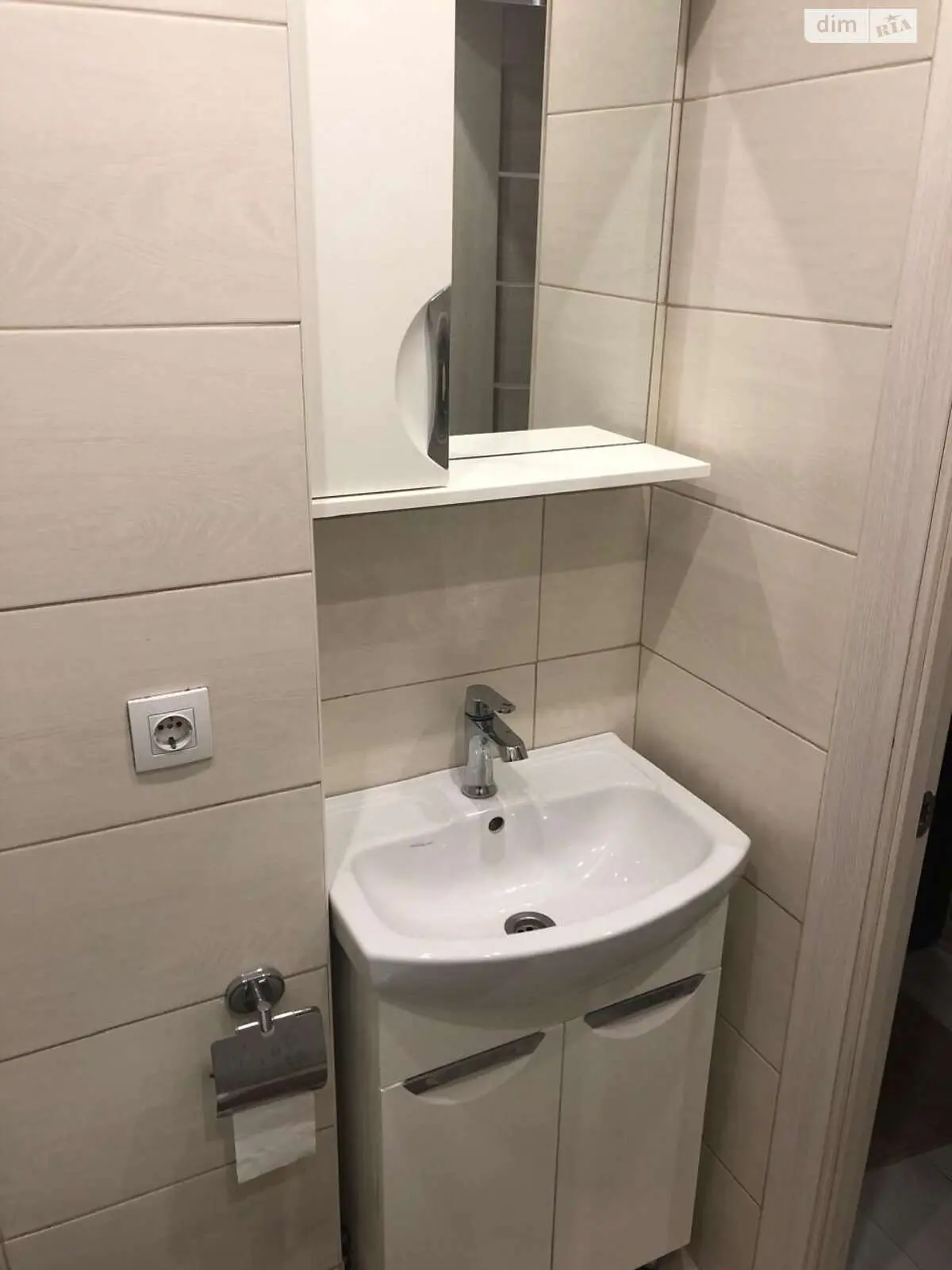 Фото Selling a 1-room apartment, 20 sq.m., Reheneratorna Street 4а Kyiv, price: 55000 $, code 8019