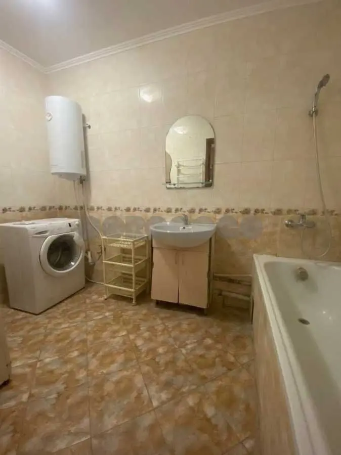 Фото Продаю 2 кімнатну квартиру, 65 кв. м, Софії Русової вул. 3А Київ, ціна: 75000 USD, код 8026