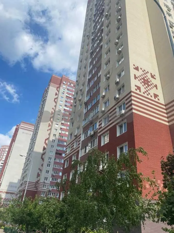 Фото Продаю 2 кімнатну квартиру, 65 кв. м, Софії Русової вул. 3А Київ, ціна: 75000 USD, код 8026