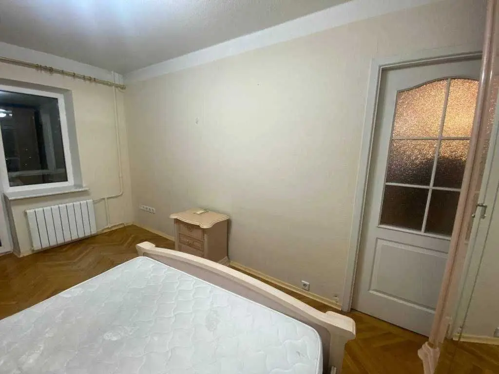 Фото Зняти 3 кімнатну квартиру, Київ в довгострокову оренду, ціна: 15000 UAH, код 8035