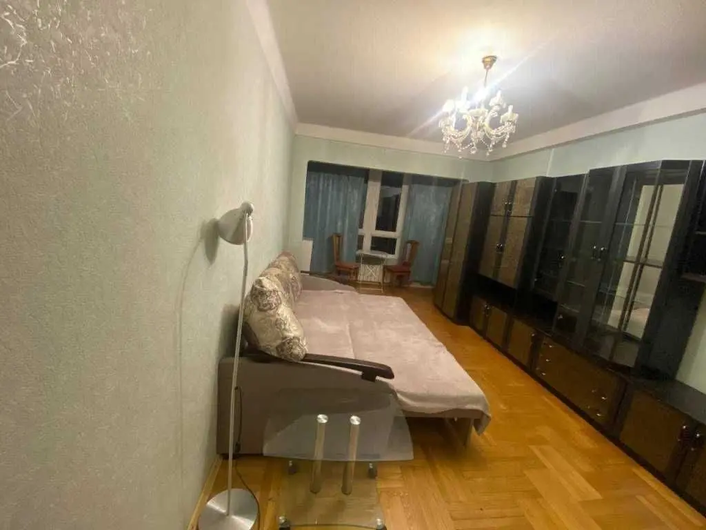 Фото Зняти 3 кімнатну квартиру, Київ в довгострокову оренду, ціна: 15000 UAH, код 8035