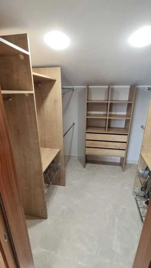 Фото Зняти 2 кімнатну квартиру, Пекарська вул.  Львів в довгострокову оренду, ціна: 1500 USD, код 8039