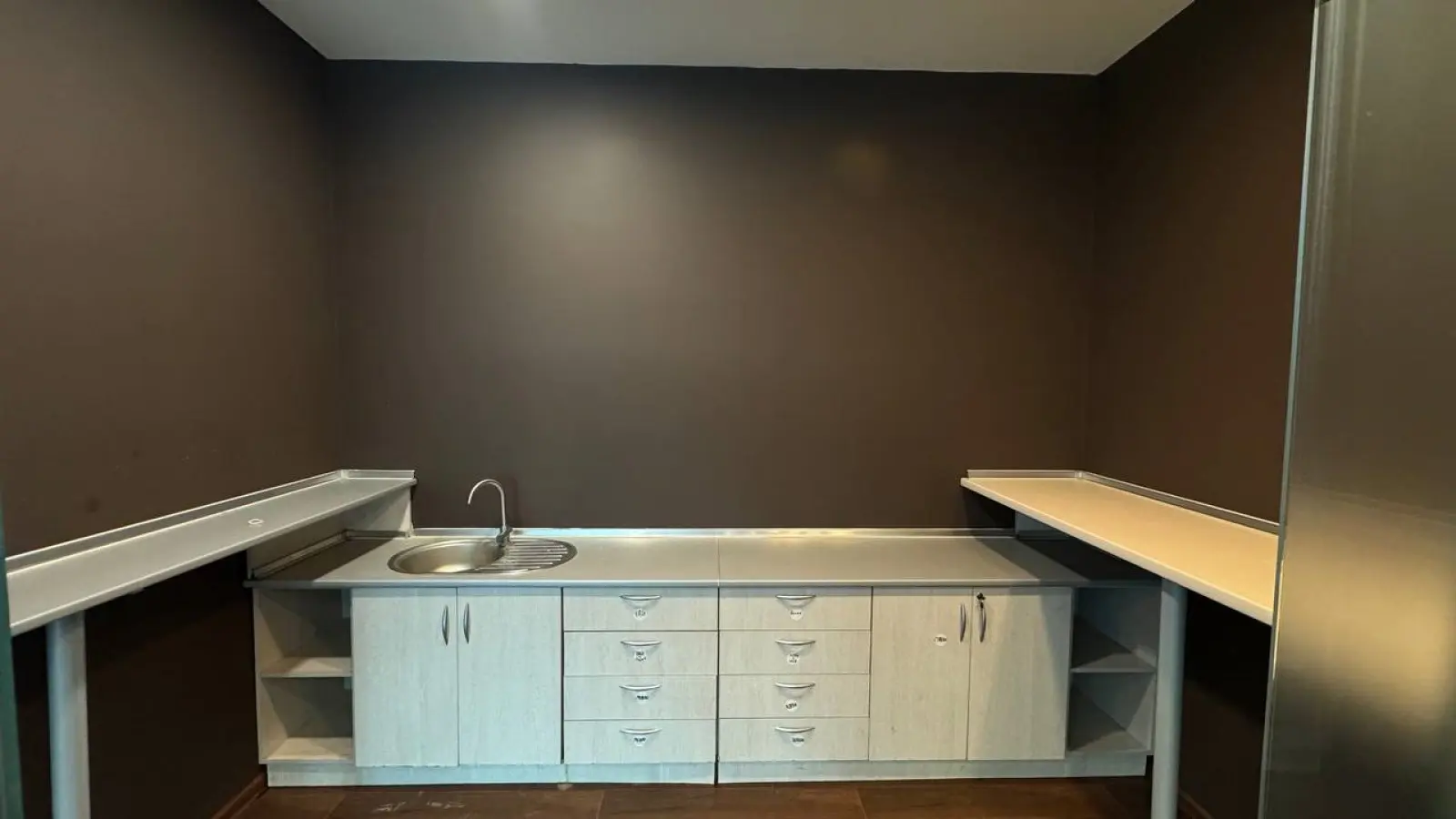 Фото Rent an office, Solomianska Street 11 Kyiv for long-term rent, price: 14 $, code 8042
