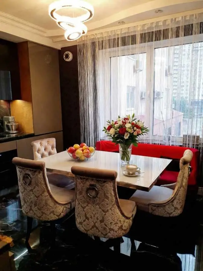 Фото Продаю 4 кімнатну квартиру, 126 кв. м, Олександра Мишуги вул. 12 Київ, ціна: 200000 USD, код 8043