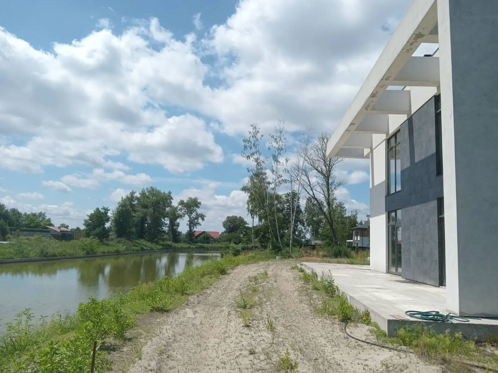 Фото Продаю дом, 220 кв. м, Центральная ул.  Киев, цена: 395000 $, код 8046