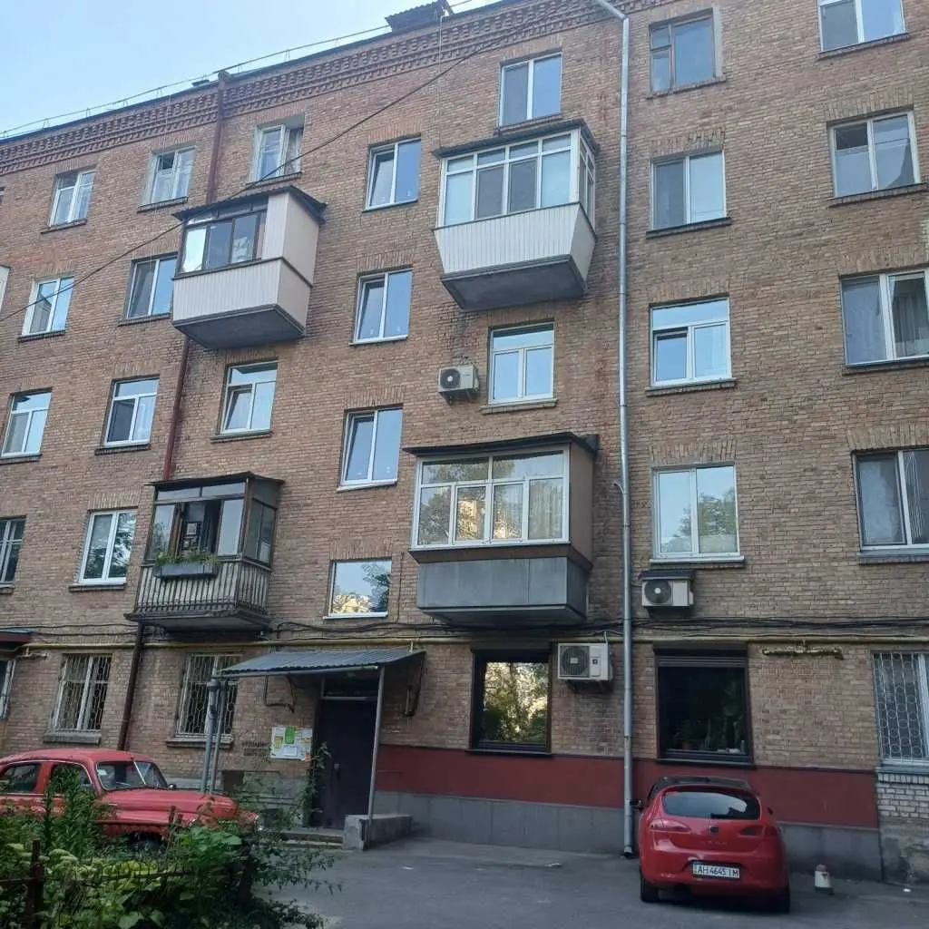 Фото Продаю 2 кімнатну квартиру, 51.2 кв. м, Загорівська вул. (Багговутівська) 36 Київ, ціна: 49000 USD, код 8051
