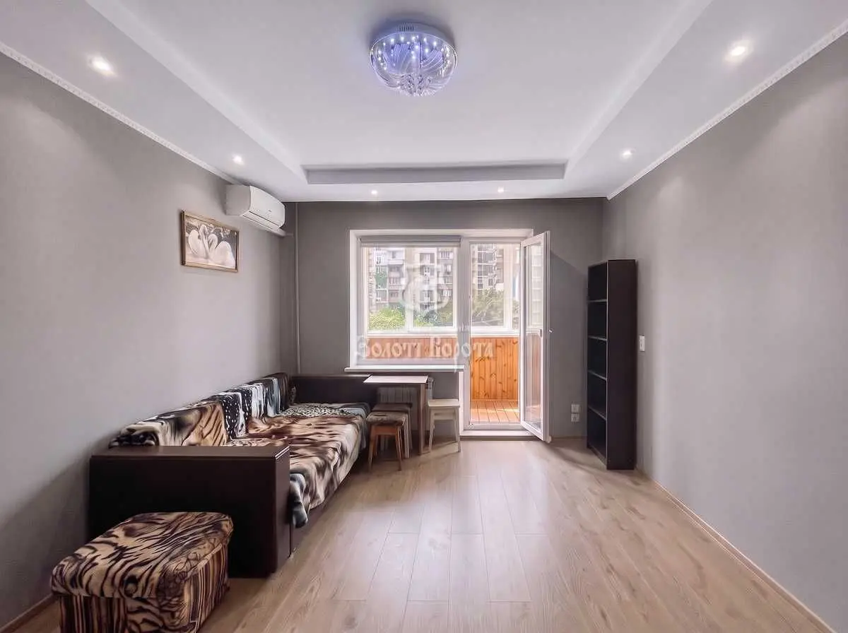 Фото Продаю 3 кімнатну квартиру, 76 кв. м, Київ, ціна: 65000 USD, код 8053