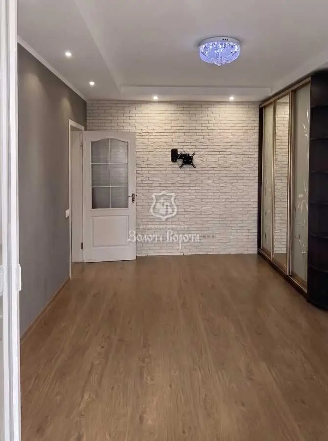 Фото Продаю 3 кімнатну квартиру, 76 кв. м, Київ, ціна: 65000 USD, код 8053