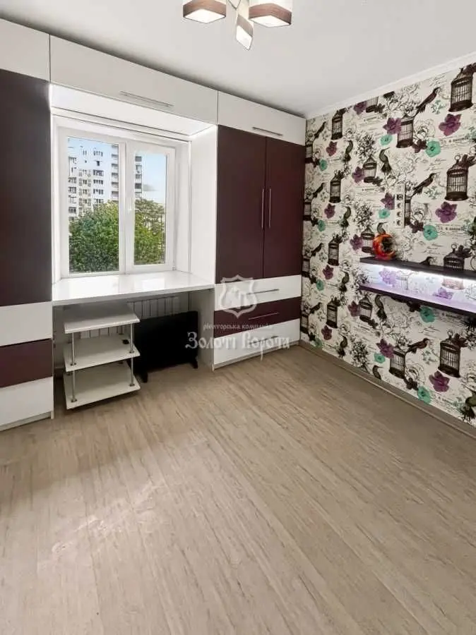 Фото Продаю 3 кімнатну квартиру, 76 кв. м, Київ, ціна: 65000 USD, код 8053