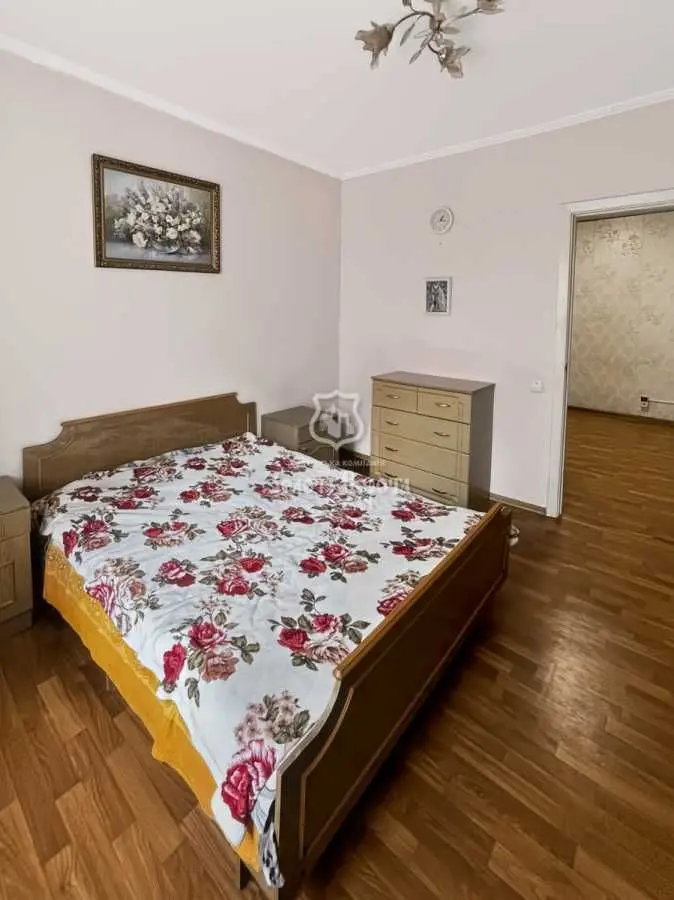 Фото Продаю 3 кімнатну квартиру, 76 кв. м, Київ, ціна: 65000 USD, код 8053