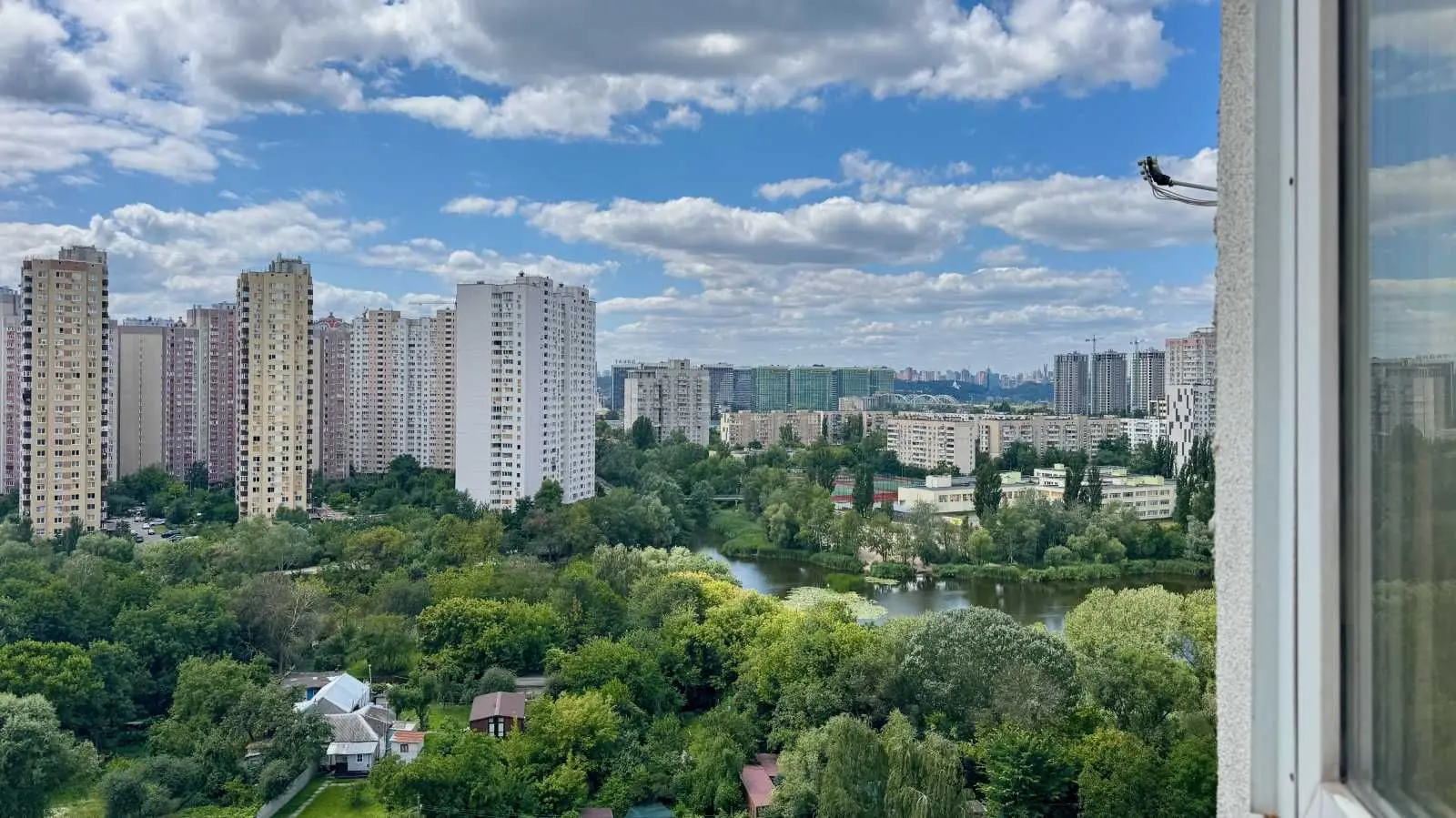 Фото Продаю 1 кімнатну квартиру, 44 кв. м, Петра Григоренка просп. 12 Київ, ціна: 75000 USD, код 8056