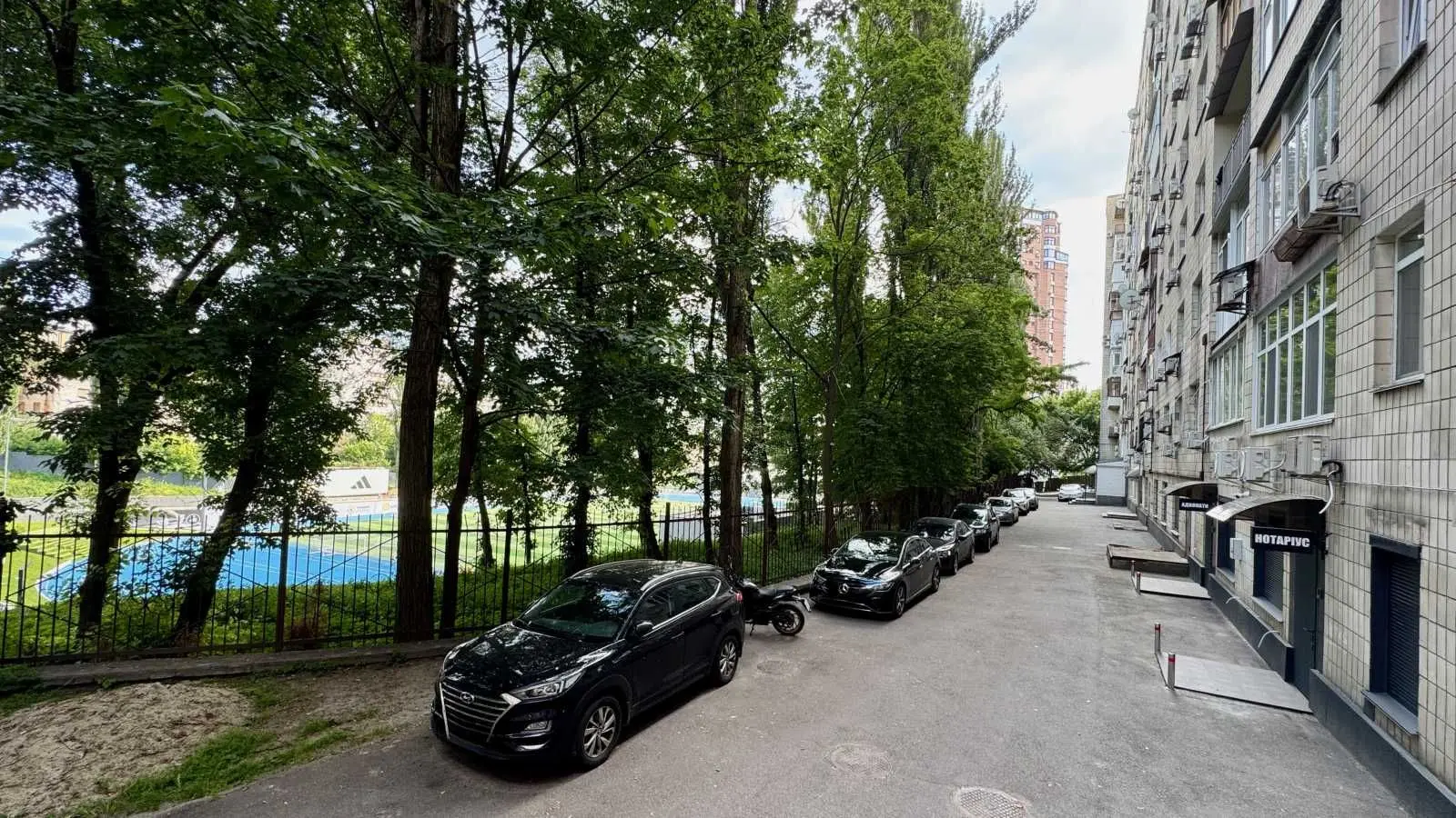 Фото Продаю 4 кімнатну квартиру, 130 кв. м, Михайла Грушевського вул.  Київ, ціна: 265000 USD, код 8057