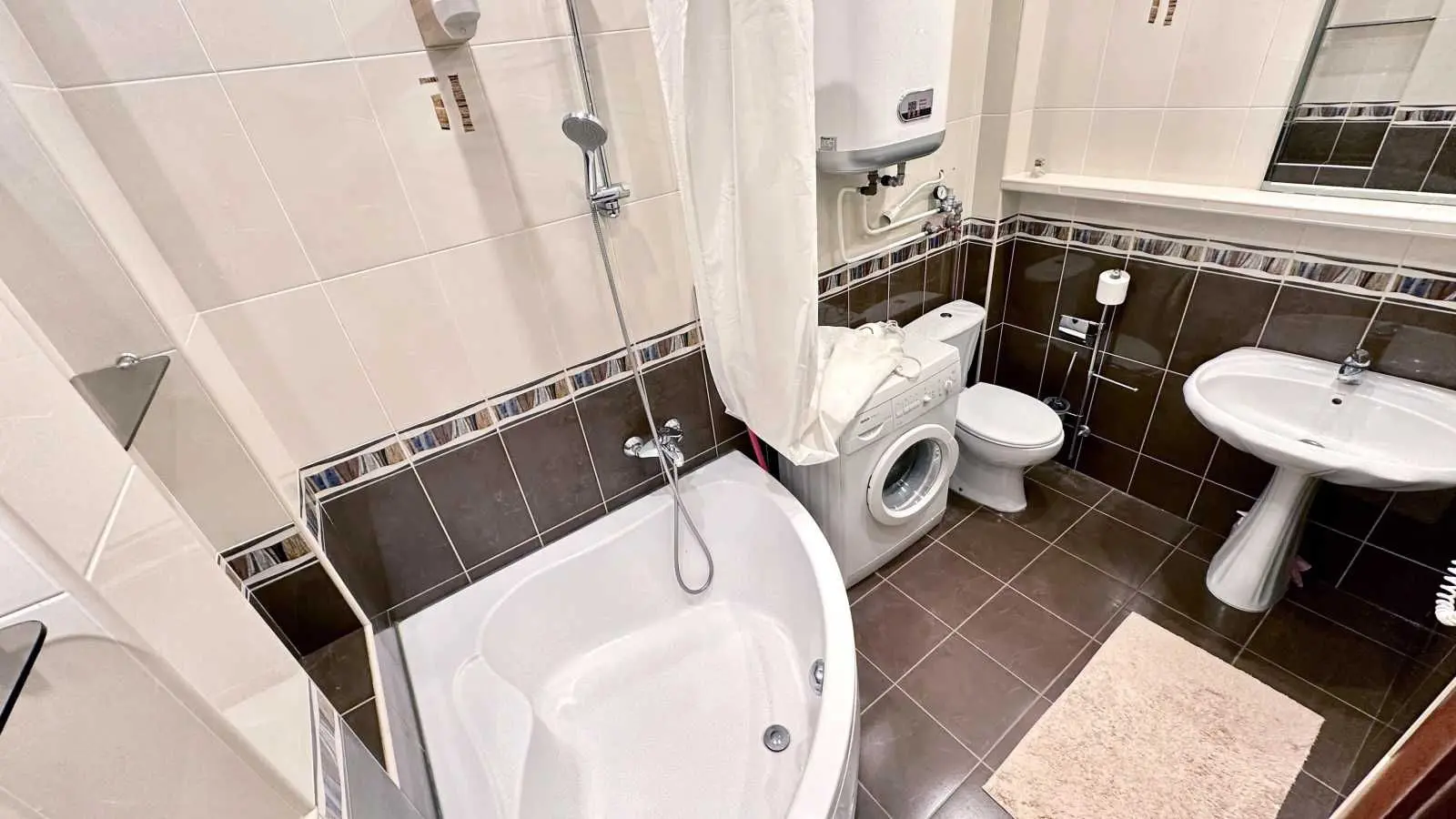 Фото Зняти 1 кімнатну квартиру, Предславинська вул. 47 Київ в довгострокову оренду, ціна: 21000 UAH, код 8061