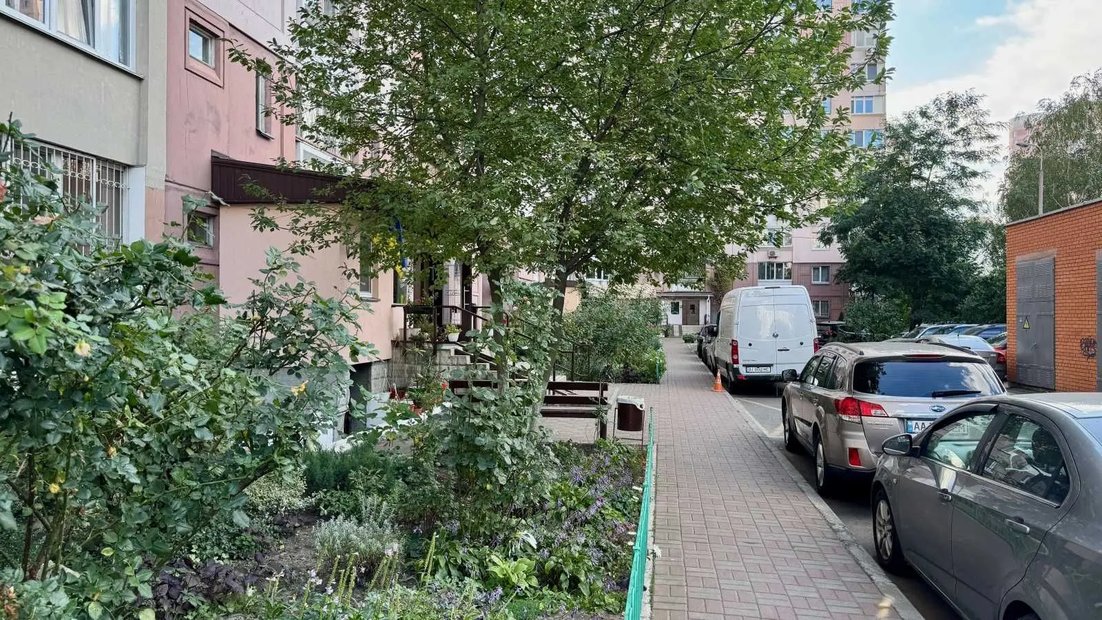 Фото Зняти 1 кімнатну квартиру, Олени Пчілки вул. 4 Київ в довгострокову оренду, ціна: 15000 UAH, код 8062