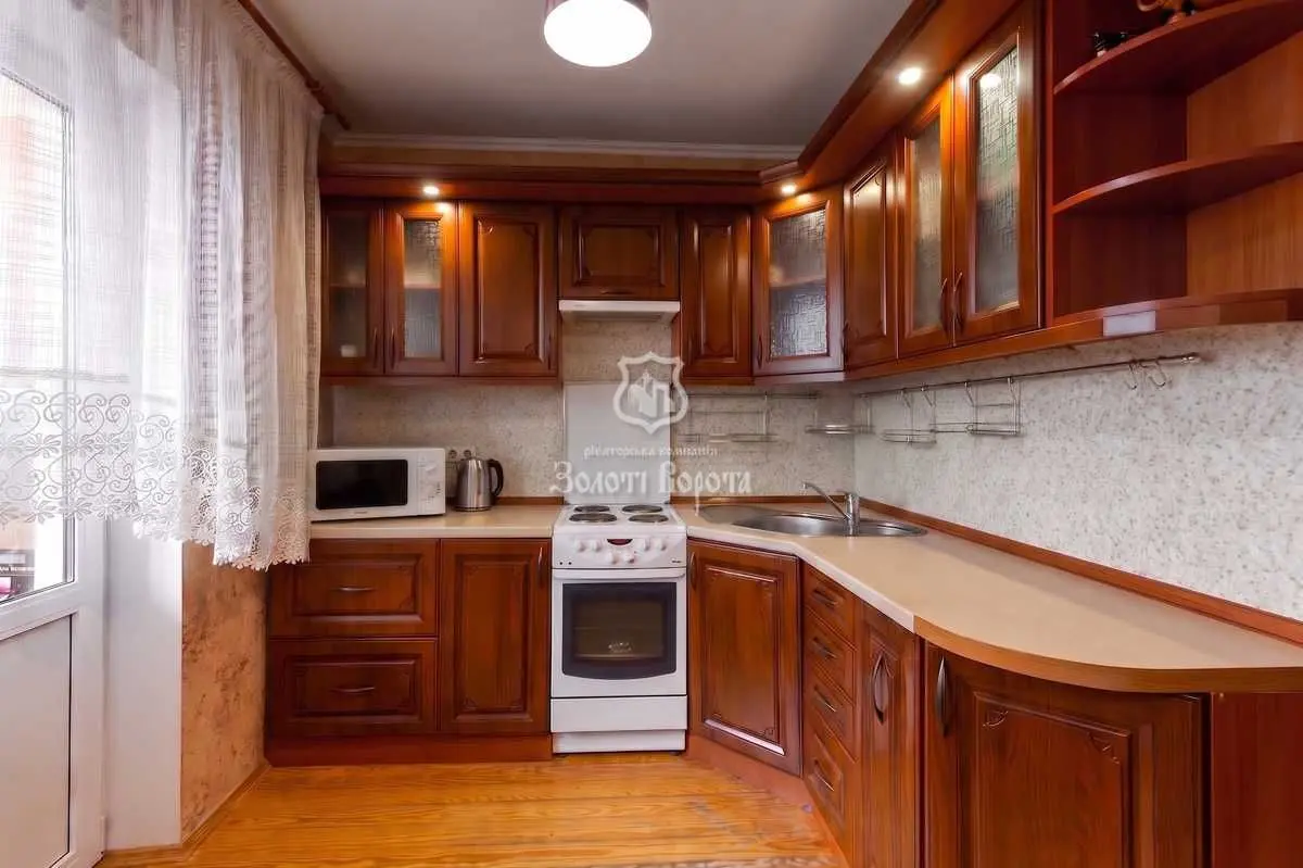 Фото Selling a 1-room apartment, 41.7 sq.m., Larysy Rudenko Street 3б Kyiv, price: 66500 USD, code 8069