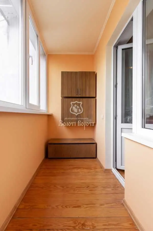 Фото Selling a 1-room apartment, 41.7 sq.m., Larysy Rudenko Street 3б Kyiv, price: 66500 USD, code 8069