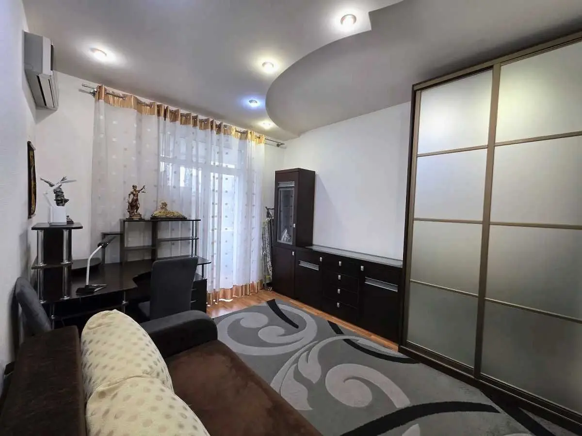 Фото Selling a 2-room apartment, 52.4 sq.m., Kazymyra Malevycha Street (Bozhenka Street) 47/49 Kyiv, price: 104900 USD, code 8074
