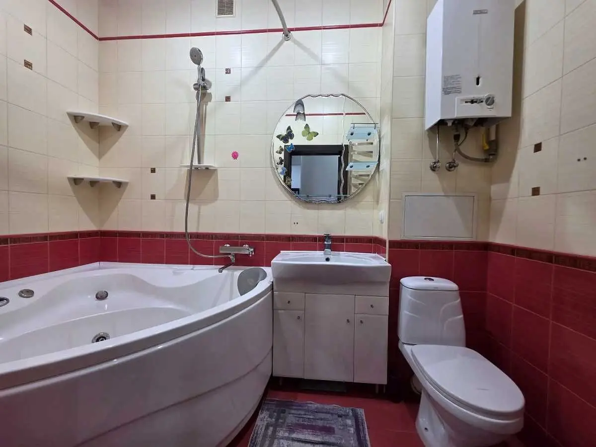 Фото Selling a 2-room apartment, 52.4 sq.m., Kazymyra Malevycha Street (Bozhenka Street) 47/49 Kyiv, price: 104900 USD, code 8074