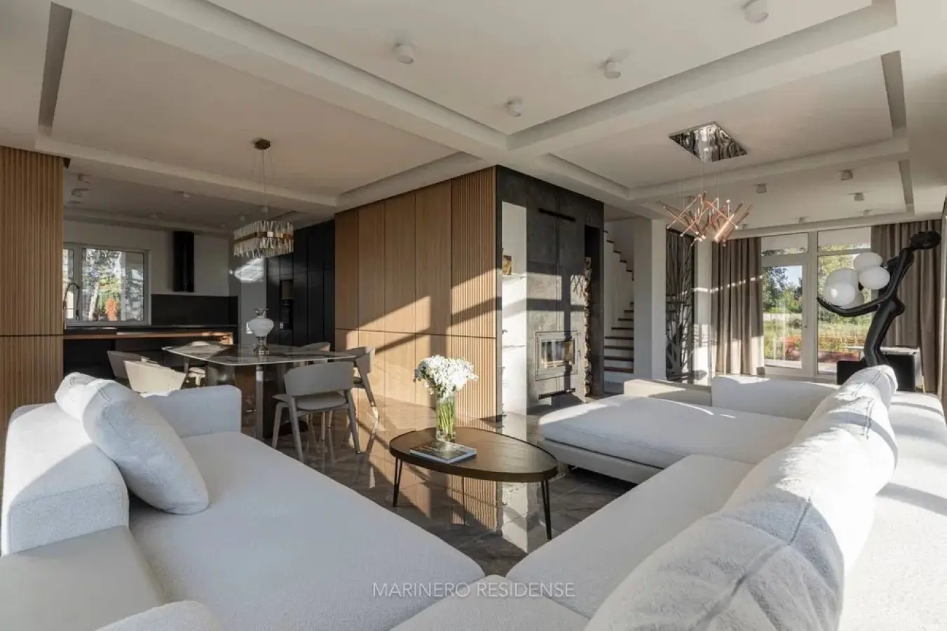 Фото Продаю будинок, 320 кв. м, Центральна вул.  Київ, ціна: 950000 $, код 8078