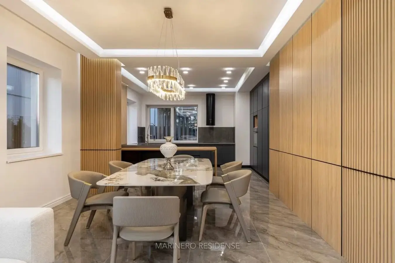 Фото Продаю будинок, 320 кв. м, Центральна вул.  Київ, ціна: 950000 $, код 8078