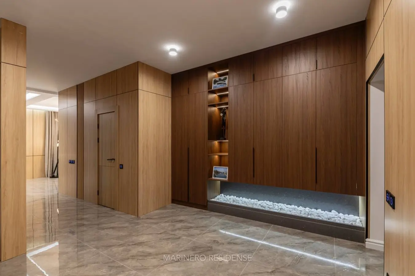 Фото Продаю будинок, 320 кв. м, Центральна вул.  Київ, ціна: 950000 $, код 8078