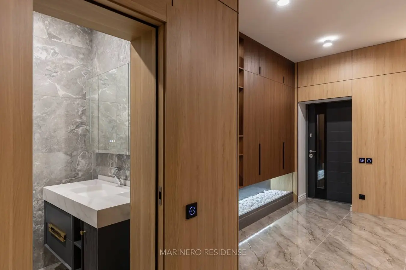 Фото Продаю будинок, 320 кв. м, Центральна вул.  Київ, ціна: 950000 $, код 8078