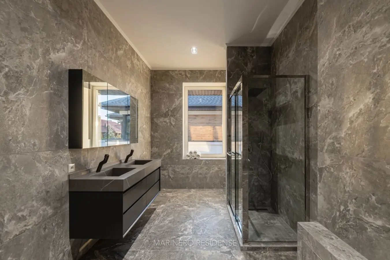Фото Продаю будинок, 320 кв. м, Центральна вул.  Київ, ціна: 950000 $, код 8078