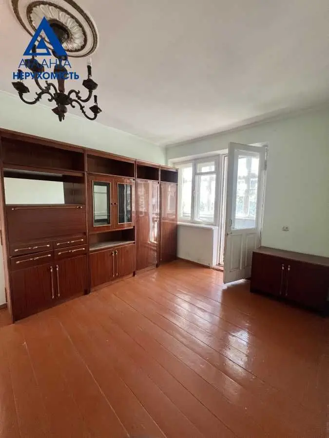 Фото Продаю 2 кімнатну квартиру, 43.8 кв. м, Дубнівська вул. 21 Луцьк, ціна: 44000 USD, код 8080