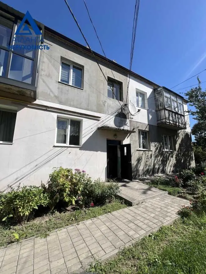 Фото Продаю 2 кімнатну квартиру, 43.8 кв. м, Дубнівська вул. 21 Луцьк, ціна: 44000 USD, код 8080