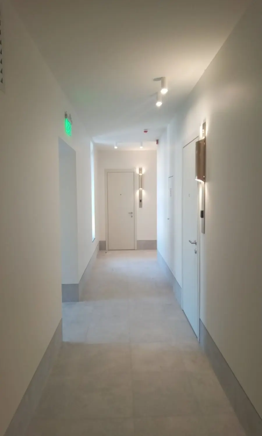 Фото Продаю 1-комнатную квартиру, 46 кв. м, Драгоманова ул. 31 Киев, цена: 103500 $, код 8098