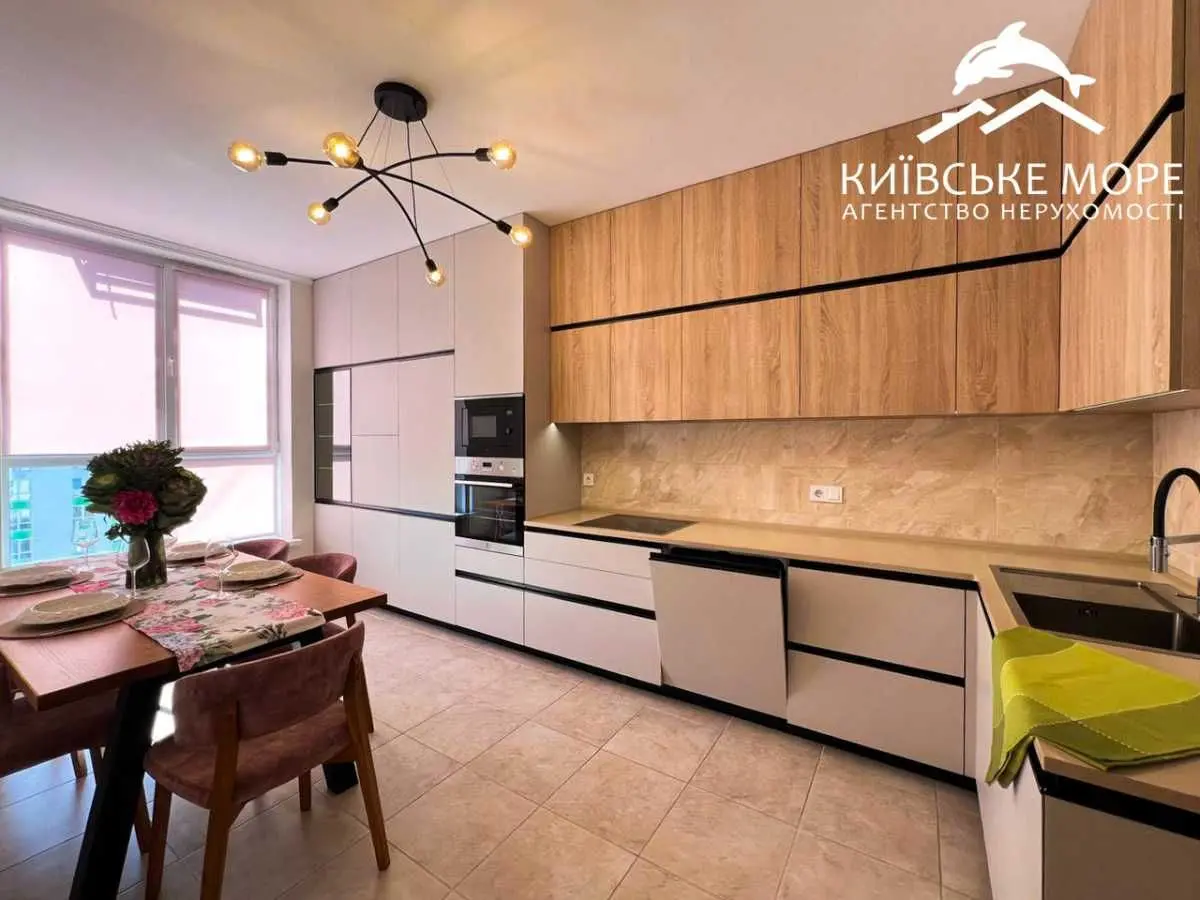 Фото Selling a 3-room apartment, 96 sq.m., Ivana Vyhovskoho street (Marshala Hrechka Street)  Kyiv, price: 140000 USD, code 8103