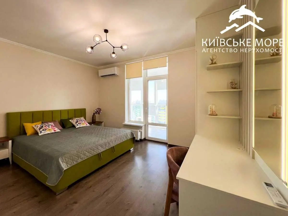 Фото Selling a 3-room apartment, 96 sq.m., Ivana Vyhovskoho street (Marshala Hrechka Street)  Kyiv, price: 140000 USD, code 8103