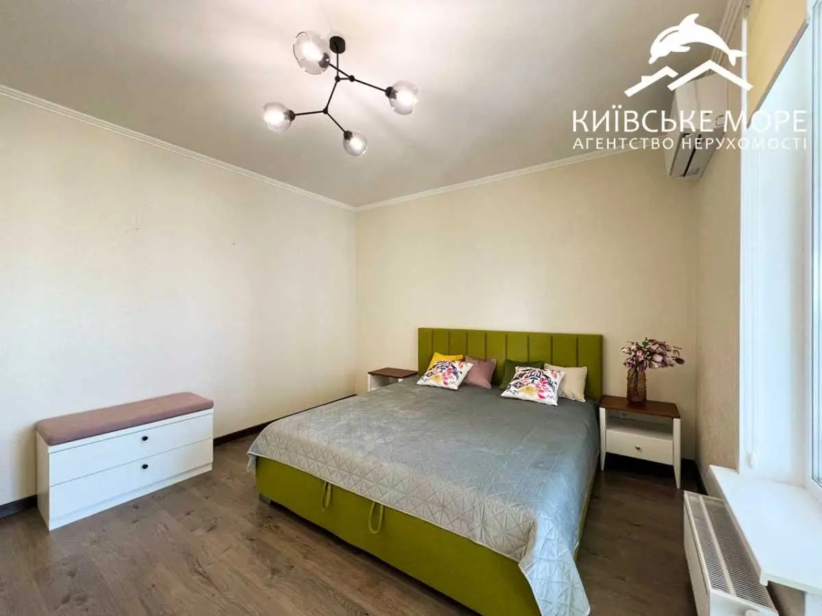 Фото Selling a 3-room apartment, 96 sq.m., Ivana Vyhovskoho street (Marshala Hrechka Street)  Kyiv, price: 140000 USD, code 8103