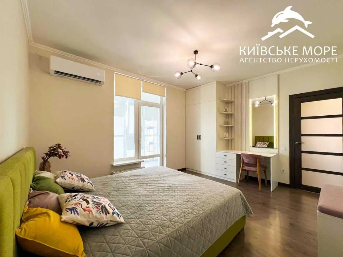 Фото Selling a 3-room apartment, 96 sq.m., Ivana Vyhovskoho street (Marshala Hrechka Street)  Kyiv, price: 140000 USD, code 8103