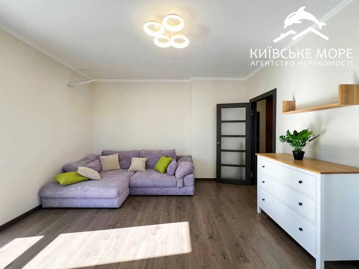 Фото Selling a 3-room apartment, 96 sq.m., Ivana Vyhovskoho street (Marshala Hrechka Street)  Kyiv, price: 140000 USD, code 8103