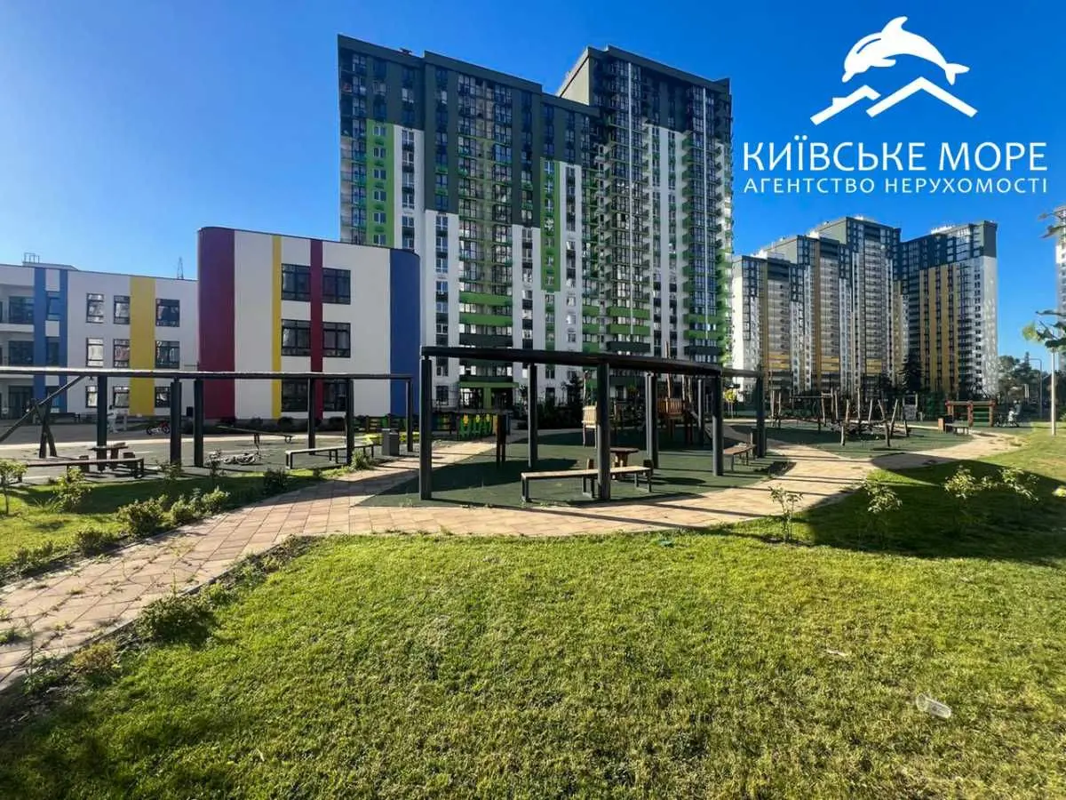 Фото Selling a 3-room apartment, 96 sq.m., Ivana Vyhovskoho street (Marshala Hrechka Street)  Kyiv, price: 140000 USD, code 8103
