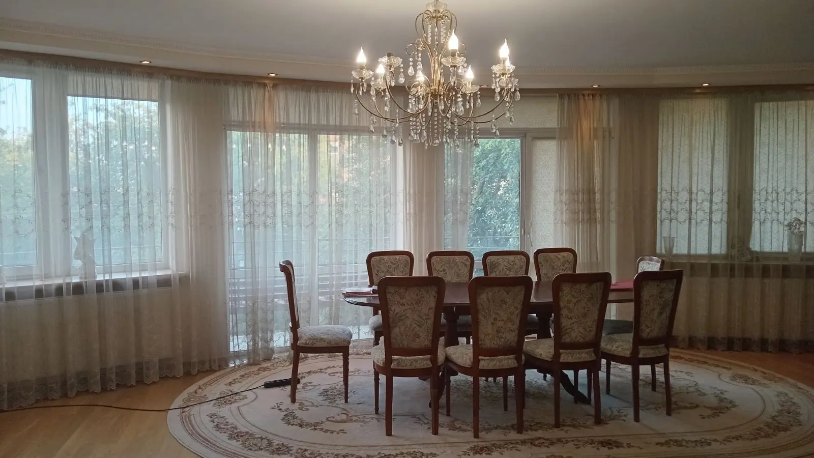 Фото Selling a 5-room apartment, 190 sq.m., Mariiky Pidhirianky Street 23 Ivano-Frankivsk, price: 330000 $, code 8106