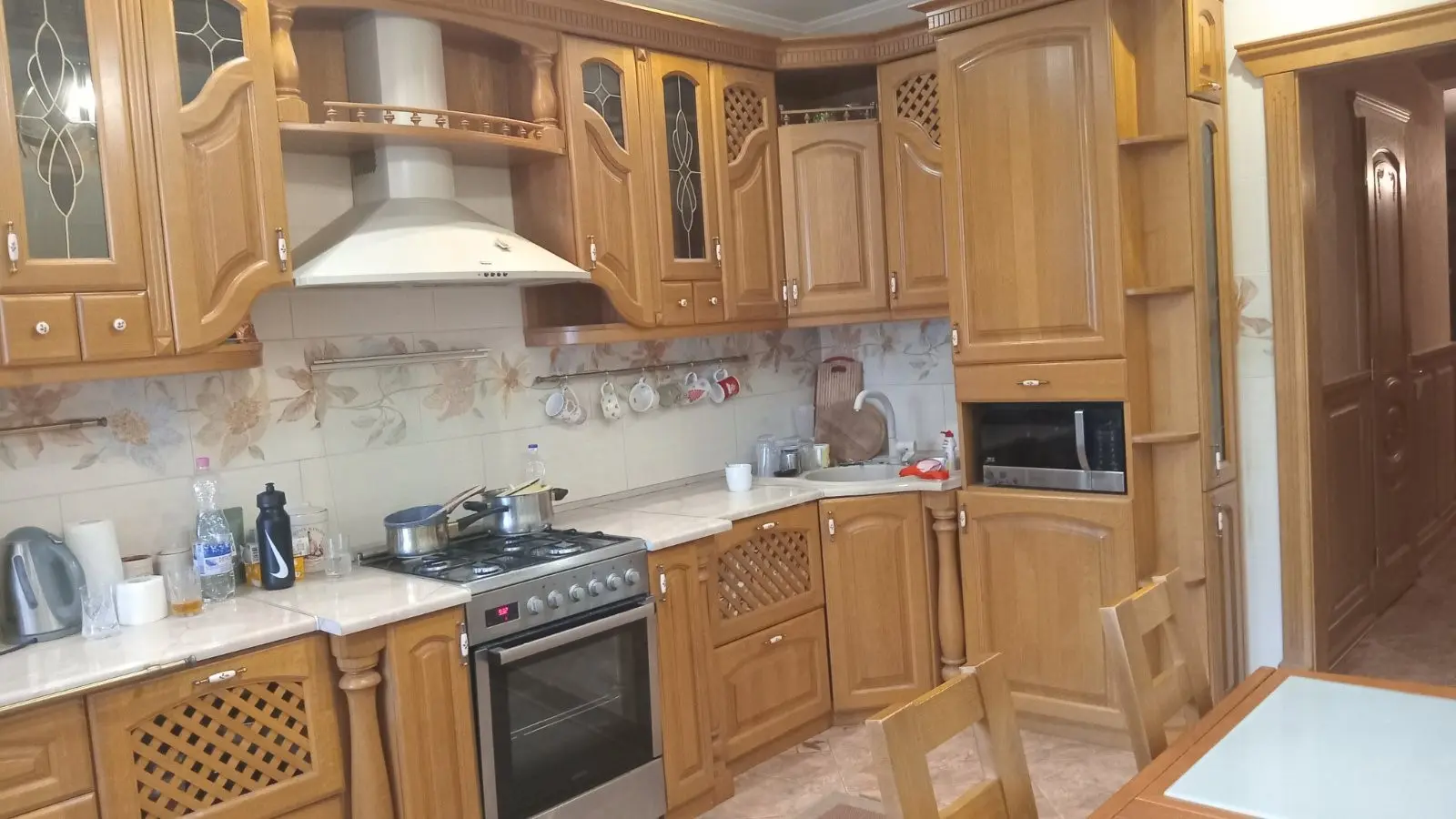Фото Selling a 5-room apartment, 190 sq.m., Mariiky Pidhirianky Street 23 Ivano-Frankivsk, price: 330000 $, code 8106