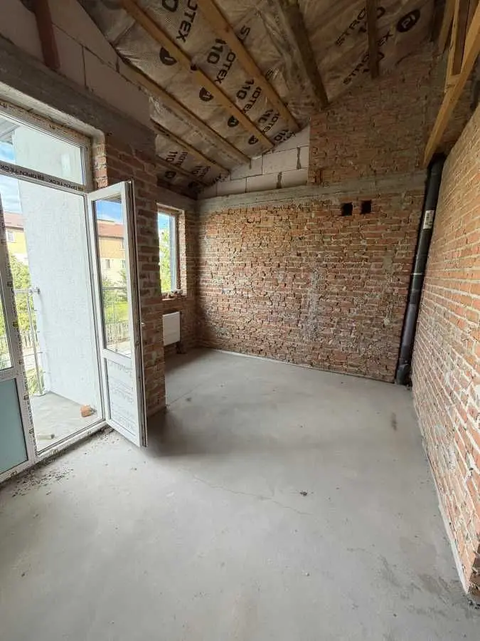 Фото Продаю будинок, 99 кв. м, Грушевського вул.  Погреби, ціна: 65000 USD, код 8107