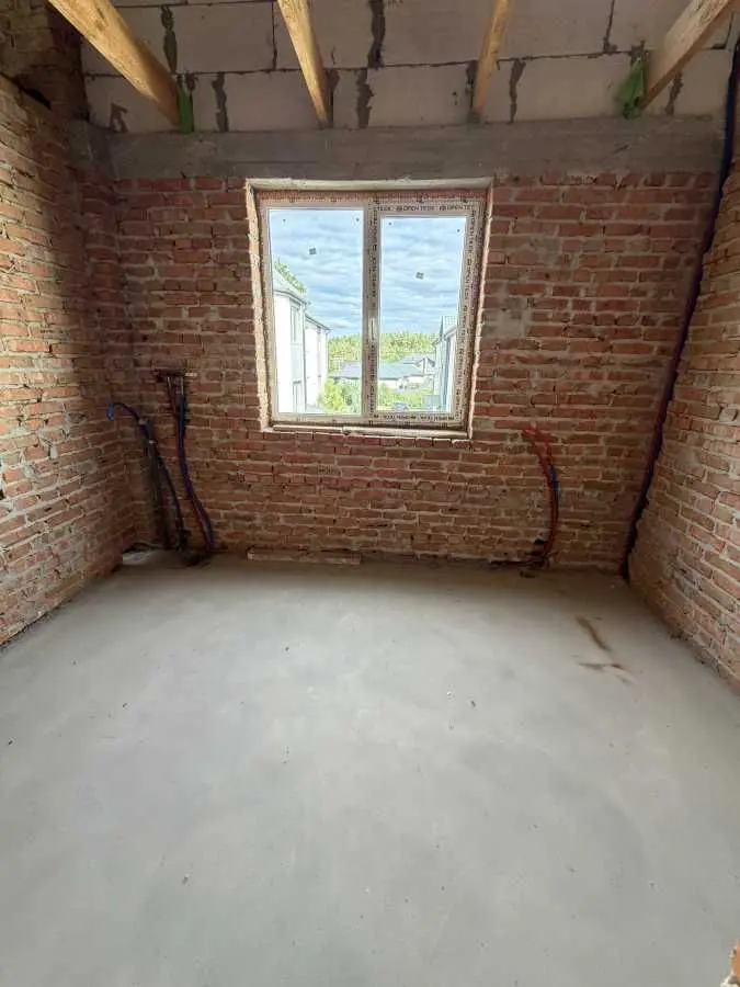 Фото Продаю будинок, 99 кв. м, Грушевського вул.  Погреби, ціна: 65000 USD, код 8107