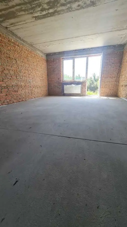Фото Продаю будинок, 99 кв. м, Грушевського вул.  Погреби, ціна: 65000 USD, код 8107