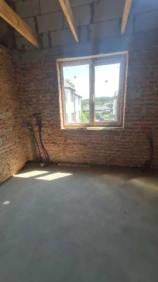 Фото Продаю будинок, 99 кв. м, Грушевського вул.  Погреби, ціна: 65000 USD, код 8107