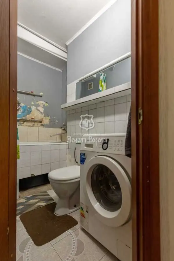 Фото Продаю 1 кімнатну квартиру, 30.3 кв. м, Кирилівська вул. (Фрунзе) 127 Київ, ціна: 42000 USD, код 8109
