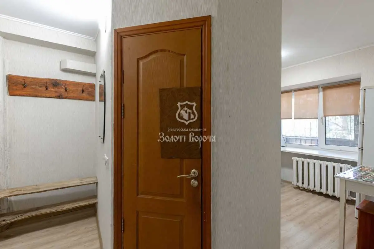 Фото Продаю 1 кімнатну квартиру, 30.3 кв. м, Кирилівська вул. (Фрунзе) 127 Київ, ціна: 42000 USD, код 8109