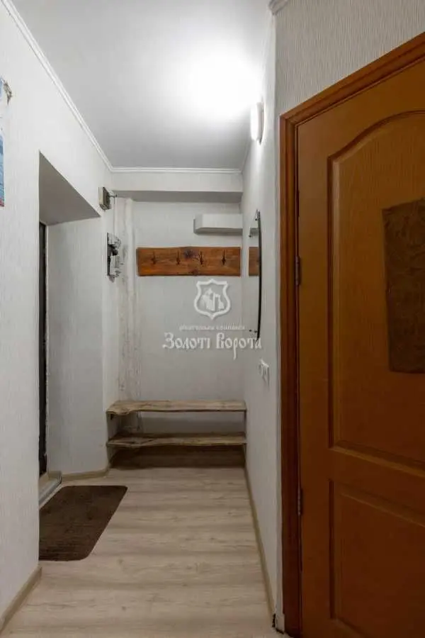 Фото Продаю 1 кімнатну квартиру, 30.3 кв. м, Кирилівська вул. (Фрунзе) 127 Київ, ціна: 42000 USD, код 8109