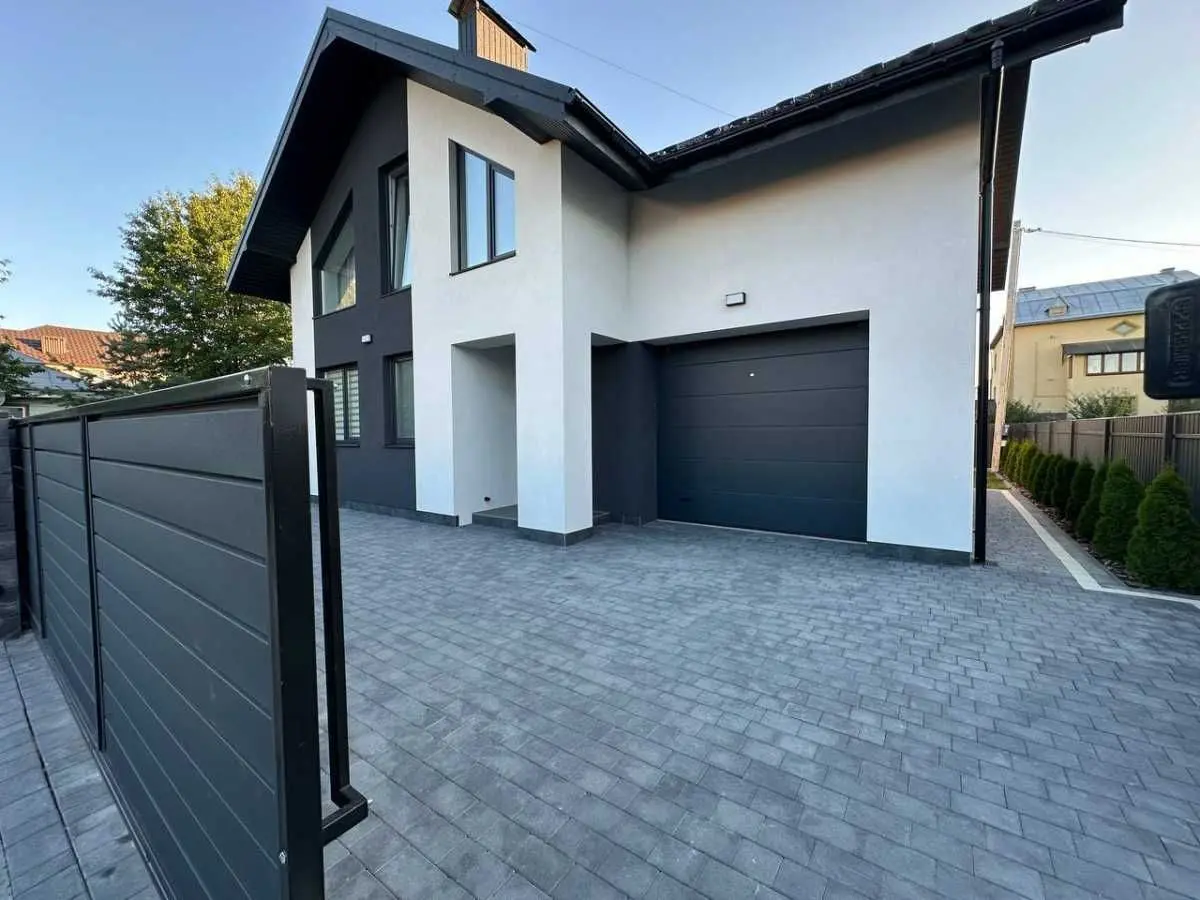 Фото Продаю будинок, 140 кв. м, Кобзаря вул.  Крихівці, ціна: 295000 USD, код 8111