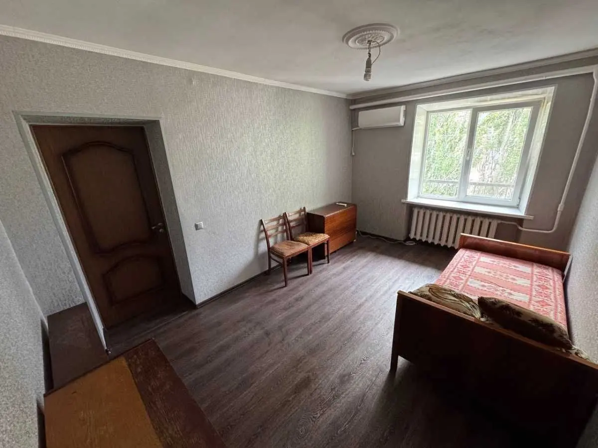 Фото Selling a 2-room apartment, 48 sq.m., Olesia Honchara Street  Dnipro, price: 30000 USD, code 8117