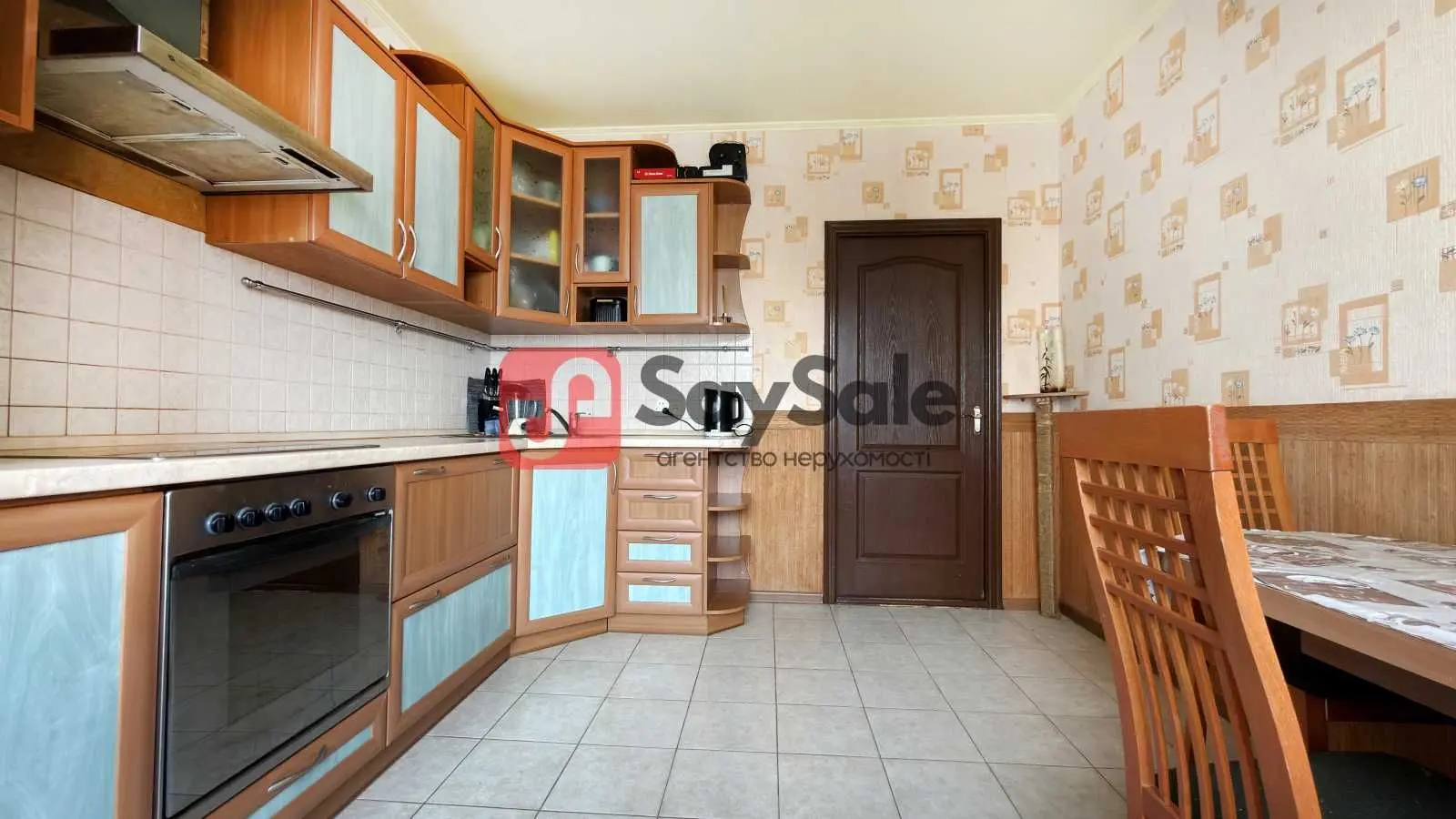 Фото Продаю 4 кімнатну квартиру, 105 кв. м, Анни Ахматової вул. 43 Київ, ціна: 106000 USD, код 8118