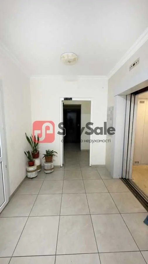 Фото Продаю 4 кімнатну квартиру, 105 кв. м, Анни Ахматової вул. 43 Київ, ціна: 106000 USD, код 8118