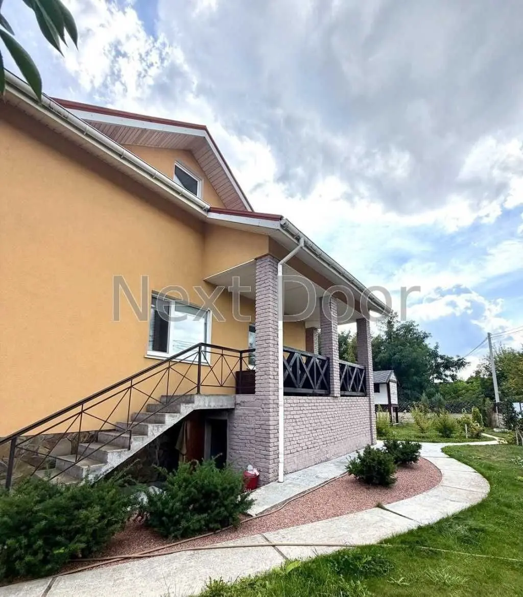 Фото Selling a house, 625 sq.m., Parkova street  Vita-Poshtova, price: 395000 USD, code 8135